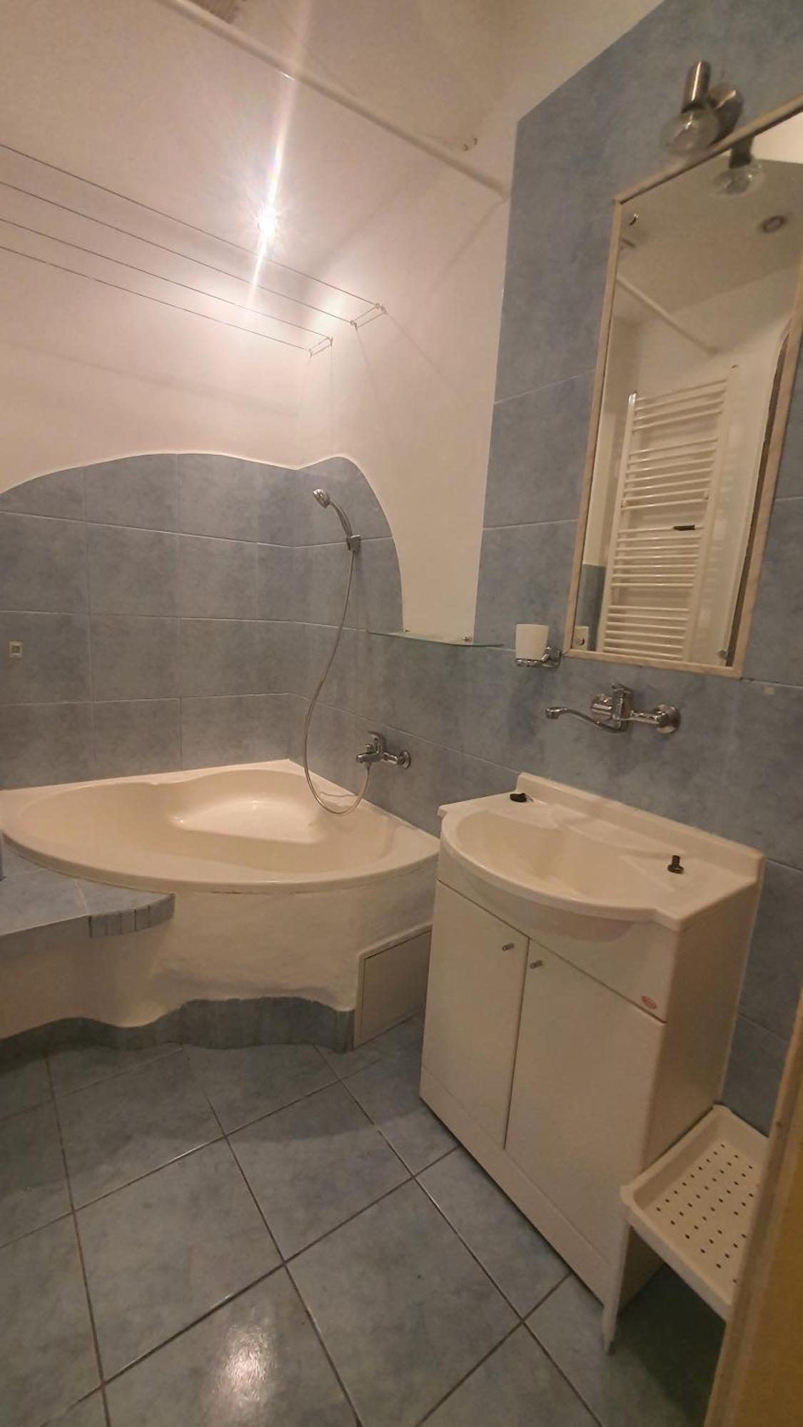 Mlynske Nivy 6, Ba Apartment Bratislava Luaran gambar